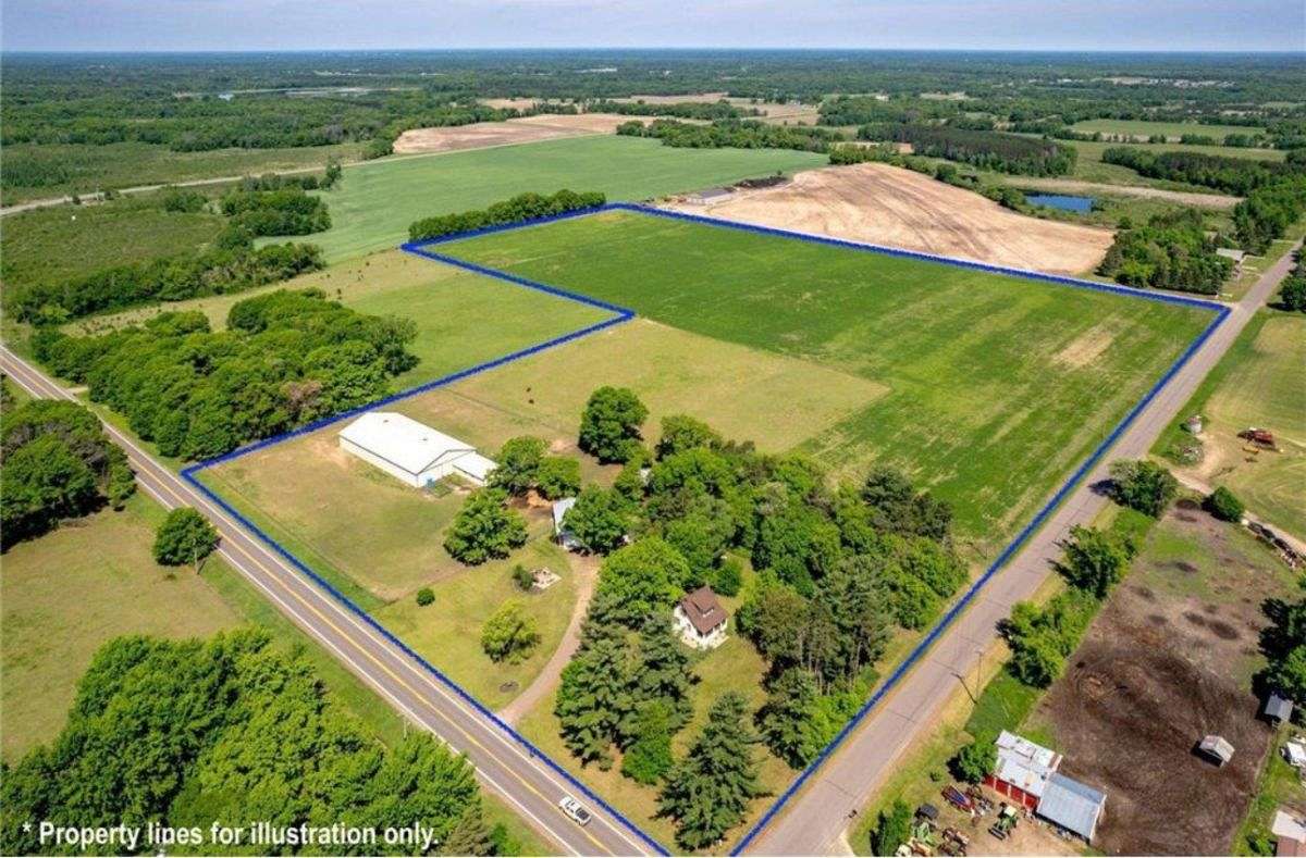 30 Acres 4bed 2 Bath home with Oversized Horse Arena!