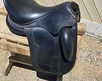 black-warmblood-horse-saddles-for-sale