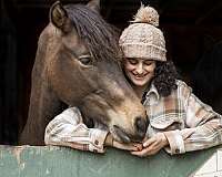 barefoot-andalusian-pony