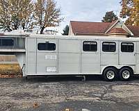 dinette-trailer-in-dugger-in