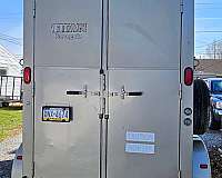 grey-2000-horse-trailer