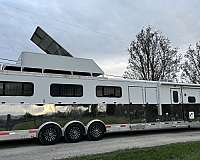 6-horse-trailer-with-dinette