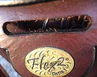 brown-leather-western-saddle