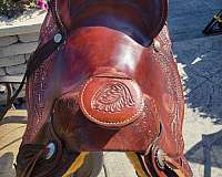 brown-leather-western-saddle