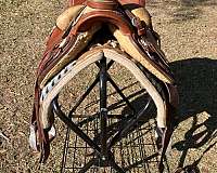 brown-leather-saddle