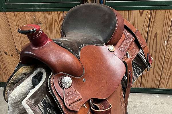 16” Mastercraft Roping Saddle