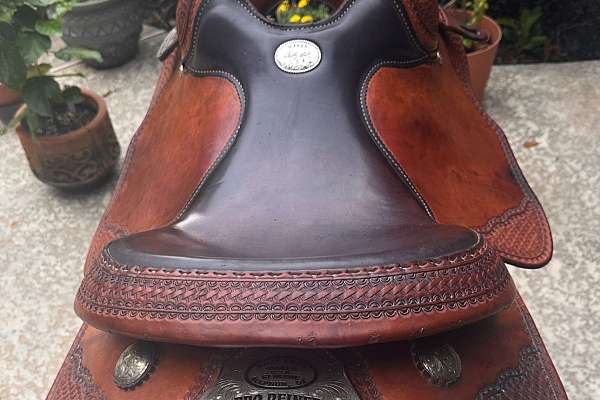 Billy Cook Reining Saddle. Built in Sulphur, OK. Matching Breast Collar.