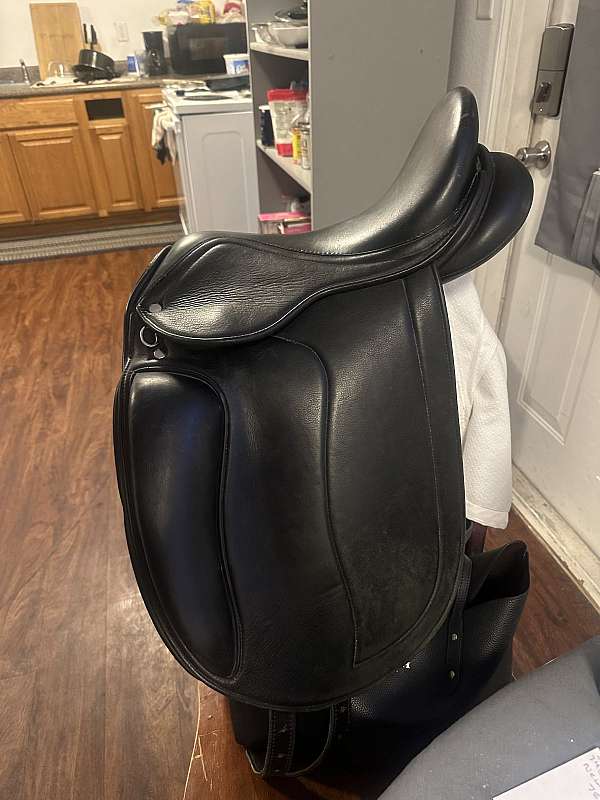 leather-dressage-youth-saddles