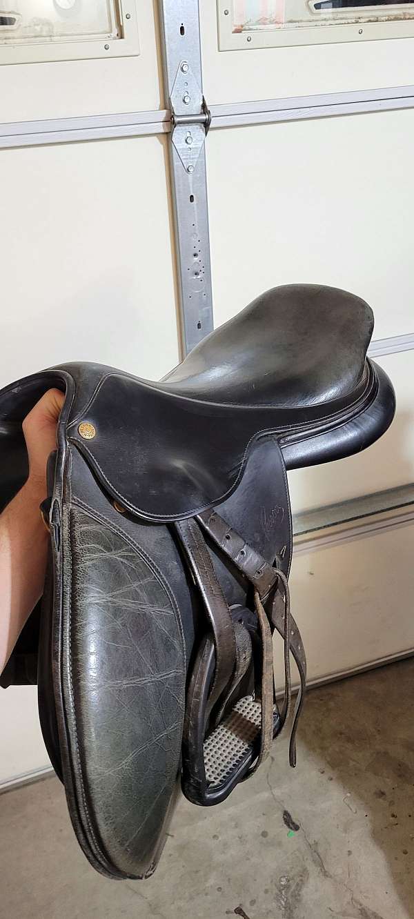 pessoa-english-saddles-in-california