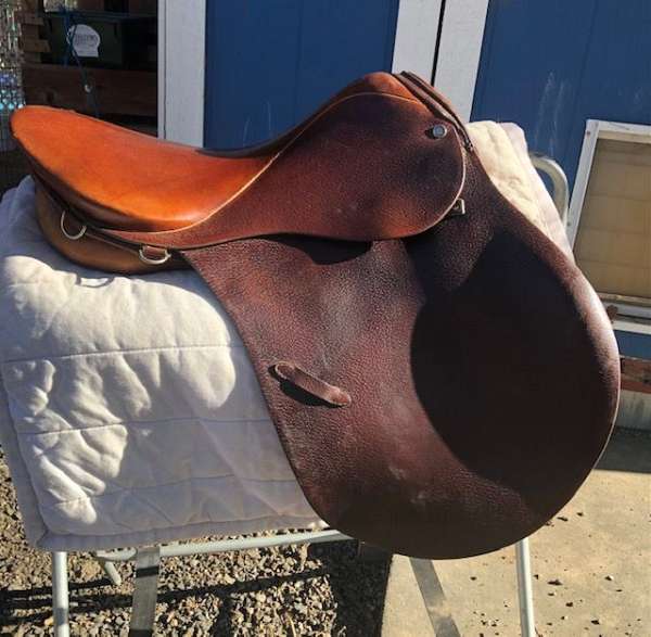 stubben-all-purpose-riding-saddles