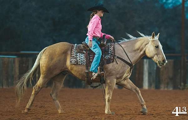 ranch-work-quarter-horse