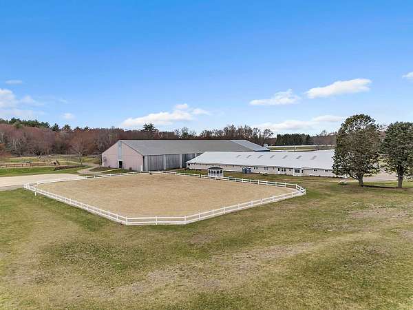 equine-horse-property-in-somers-ct