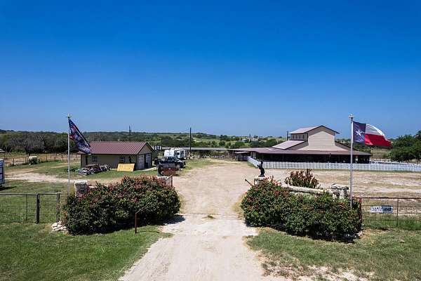 equine-horse-property-in-goldthwaite-tx