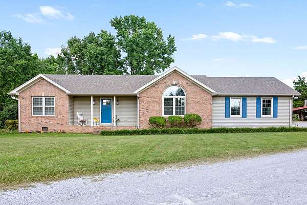 equine-acreage-with-home-in-hopkinsville-ky