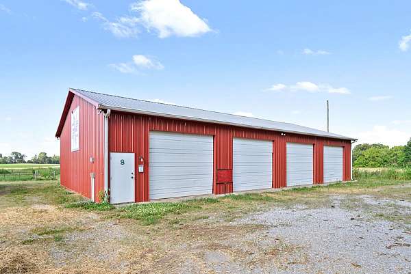 ranch-acreage-with-home