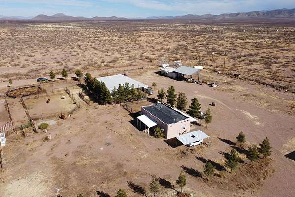 equine-horse-property-in-elfrida-az