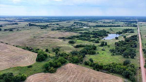 ranch-homes-properties-in-stroud-ok