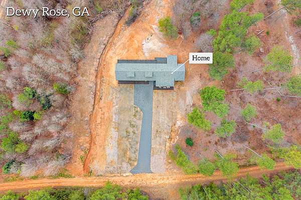 equine-acreage-with-home-in-dewy-rose-ga
