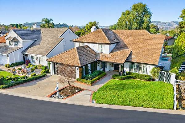2-story-homes-properties-in-orange-ca
