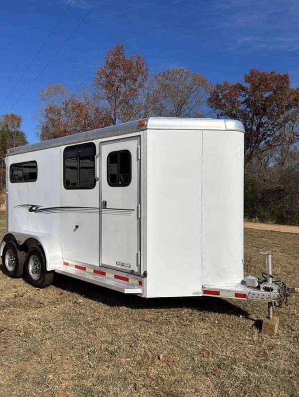 equine-trailers