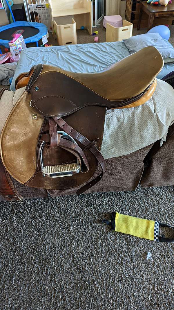 Stubben English Saddle