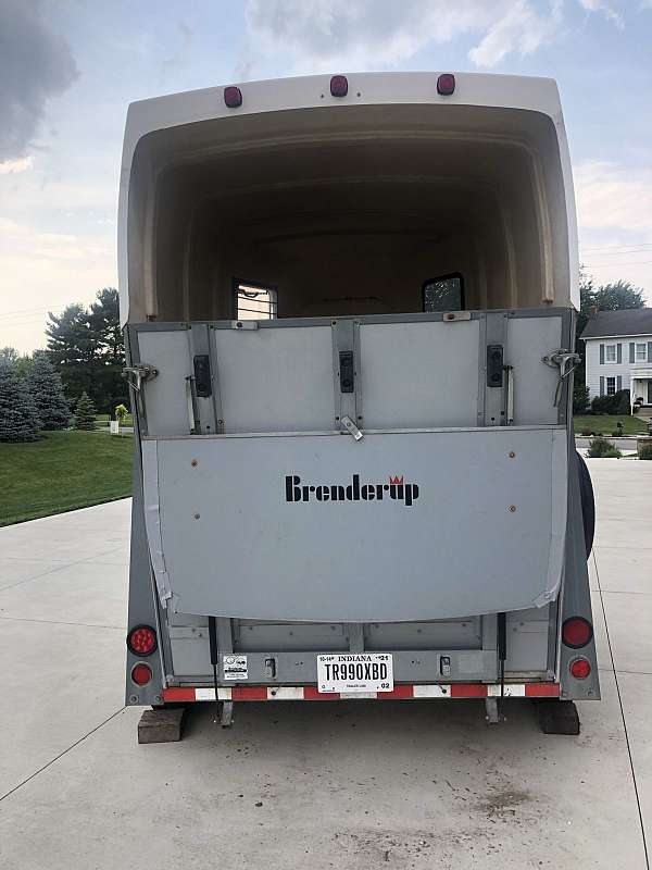 rear-loading-trailer-in-fort-wayne-in