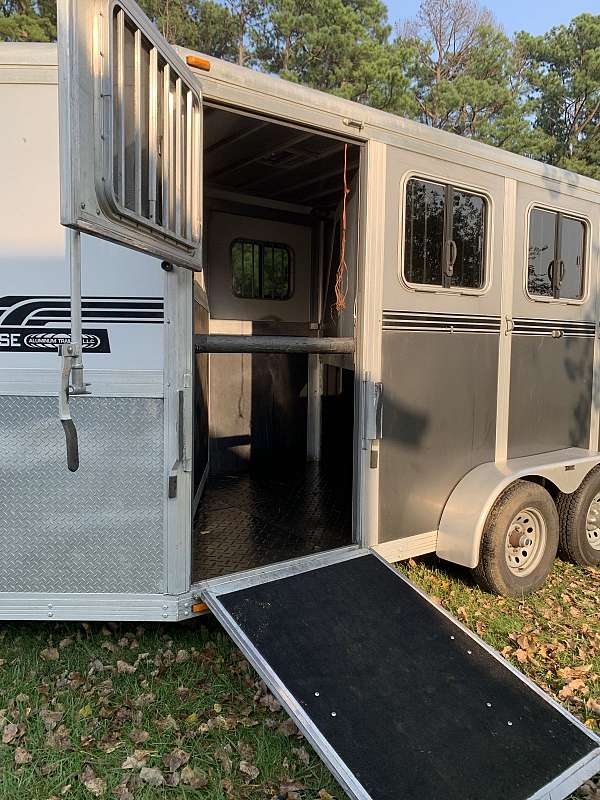 silver-trailer-in-fredericksburg-va