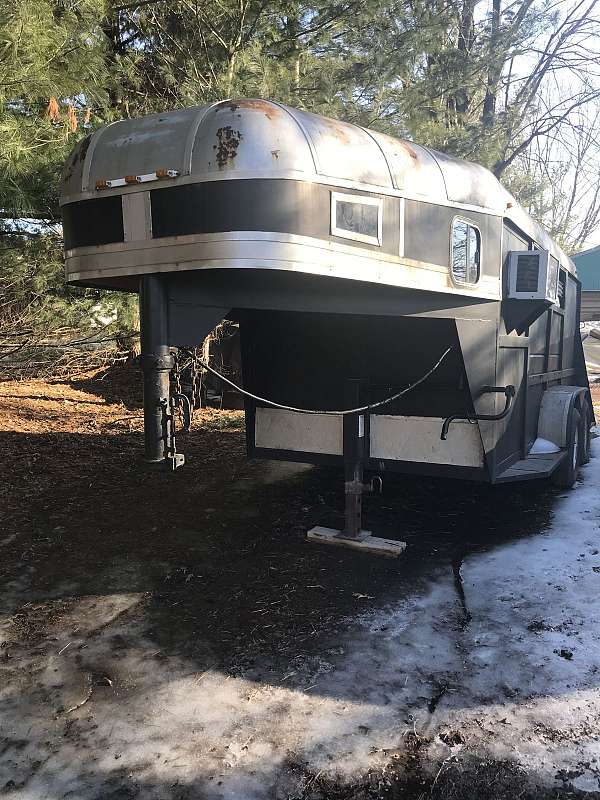 gooseneck-trailer-in-brighton-il