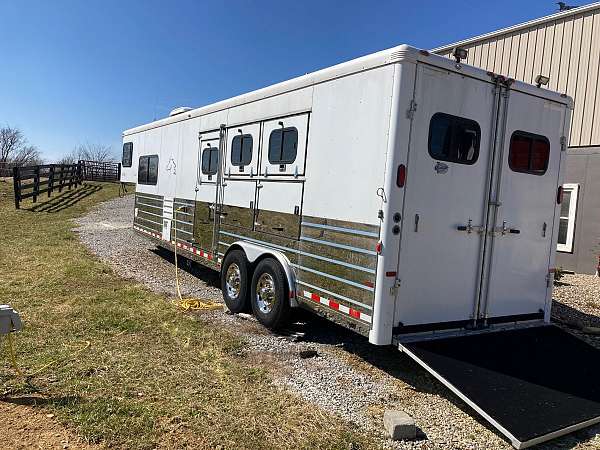 gooseneck-trailer-in-germantown-ky