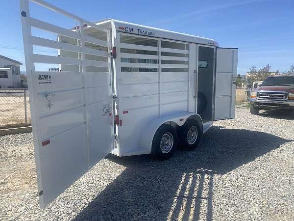 2017-horse-trailer