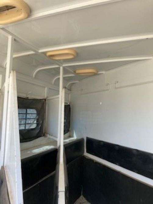 horse-trailer-made-of-aluminum