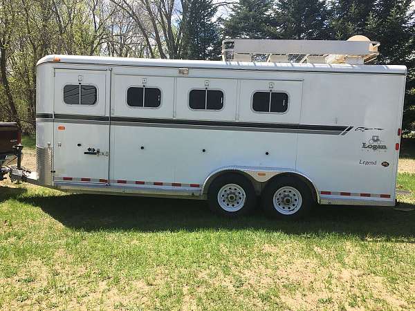 2004-horse-trailer