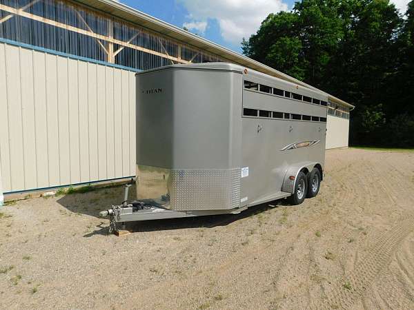 bumper-pull-trailer-in-manchester-mi