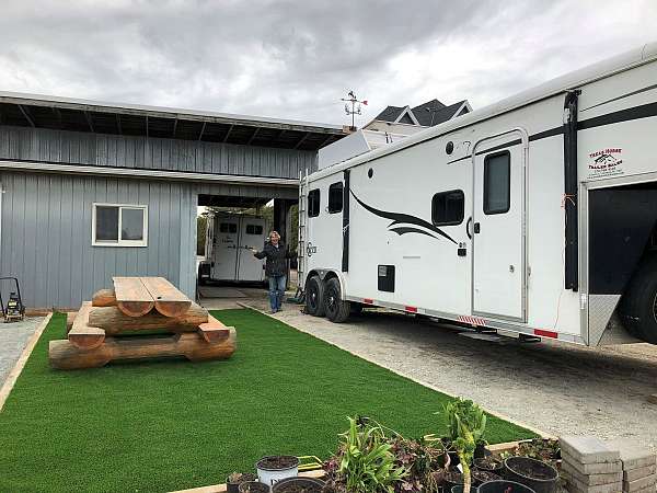 air-conditioning-trailer-in-ladner-bc