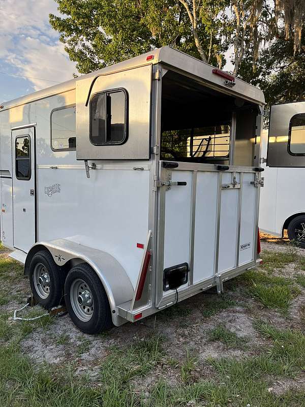 white-2019-horse-trailer