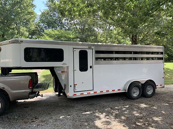 2008-horse-trailer