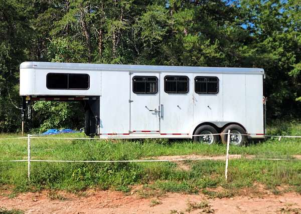 gooseneck-trailer-in-marietta-sc