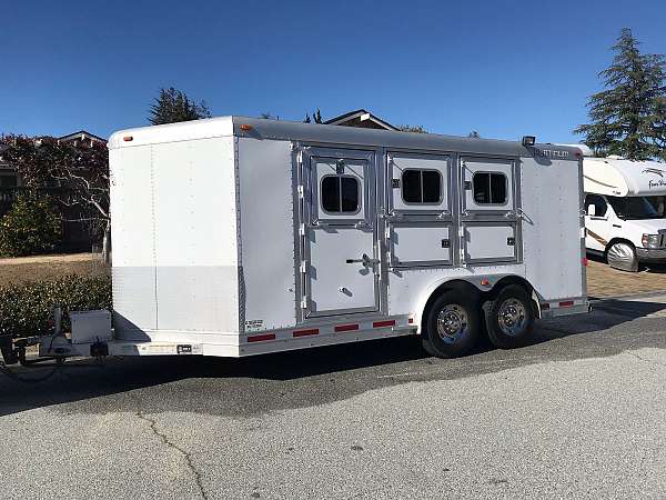 bumper-pull-trailer-in-saratoga-ca