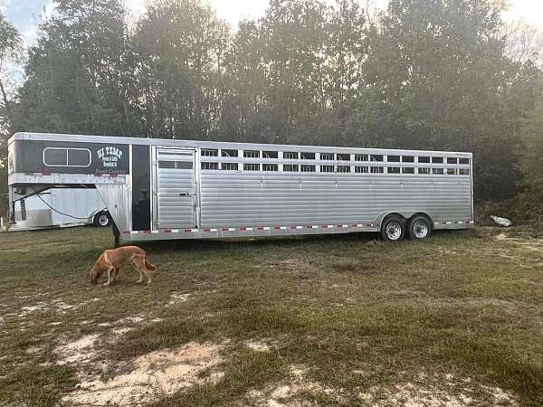 gooseneck-trailer-in-east-moline-il