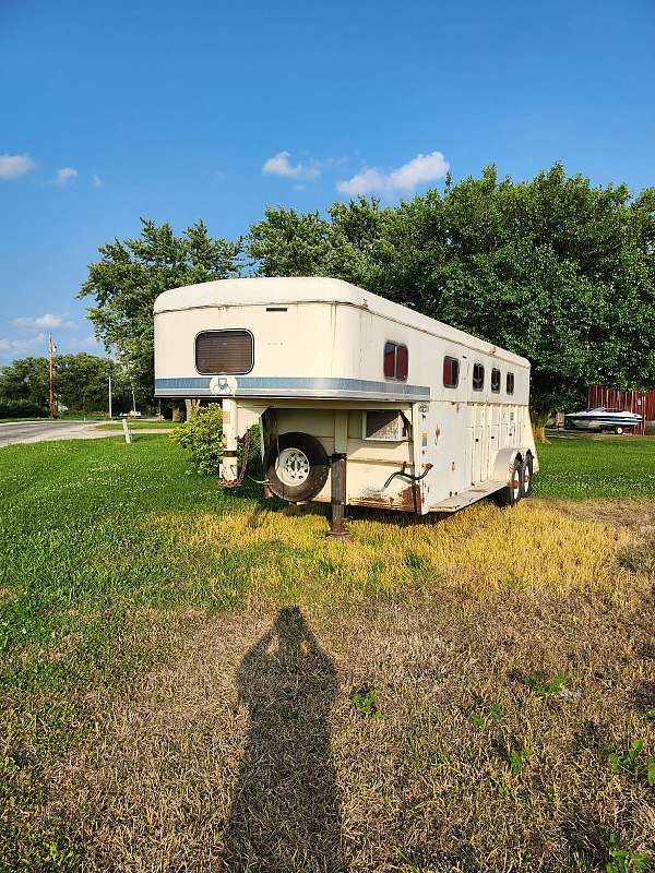 gooseneck-trailer-in-van-buren-in