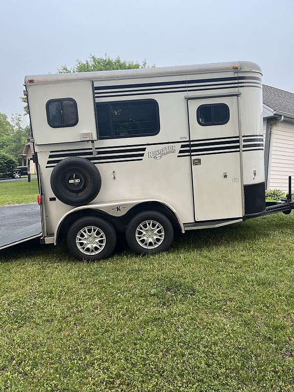 bumper-pull-trailer-in-elgin-il