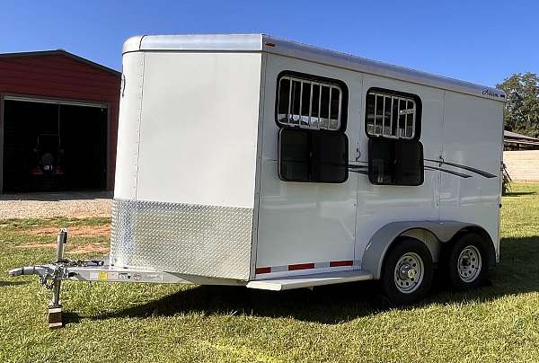 bumper-pull-trailer-in-yarmouth-port-ma