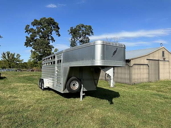 2014-horse-trailer