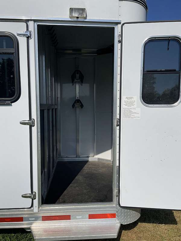 enclosed-trailer-in-waddy-ky