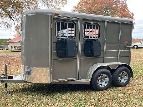 2024-horse-trailer