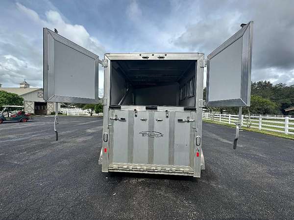silver-trailer-in-fort-lauderdale-fl