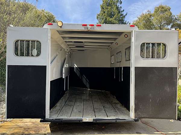 storage-locker-trailer-in-danville-ca
