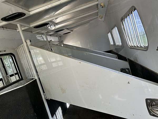 horse-trailer-made-of-steel