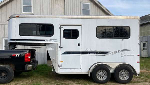 white-horse-trailer