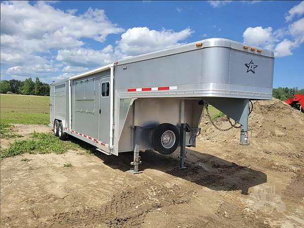 awning-trailer-in-lexington-ky